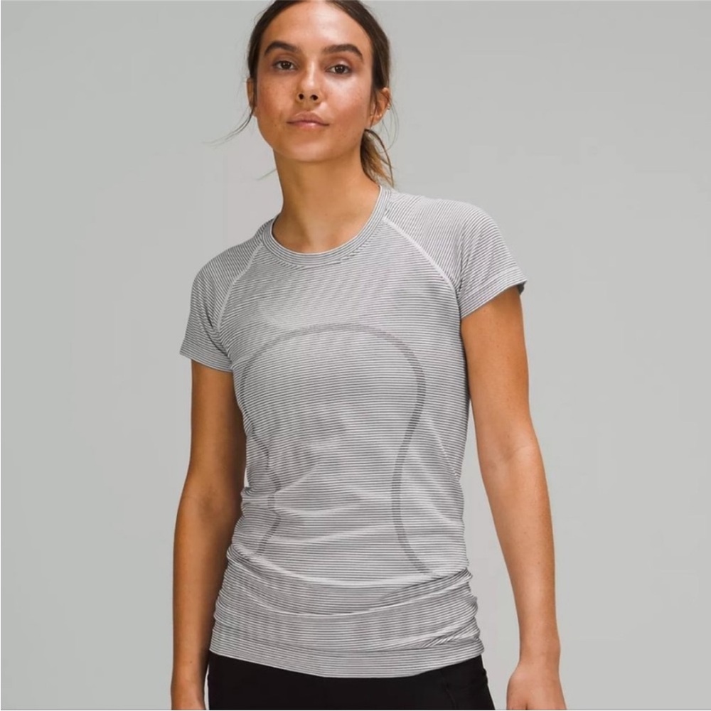Lululemon Swiftly Tech Short Sleeve Tempo Stripe White/Black